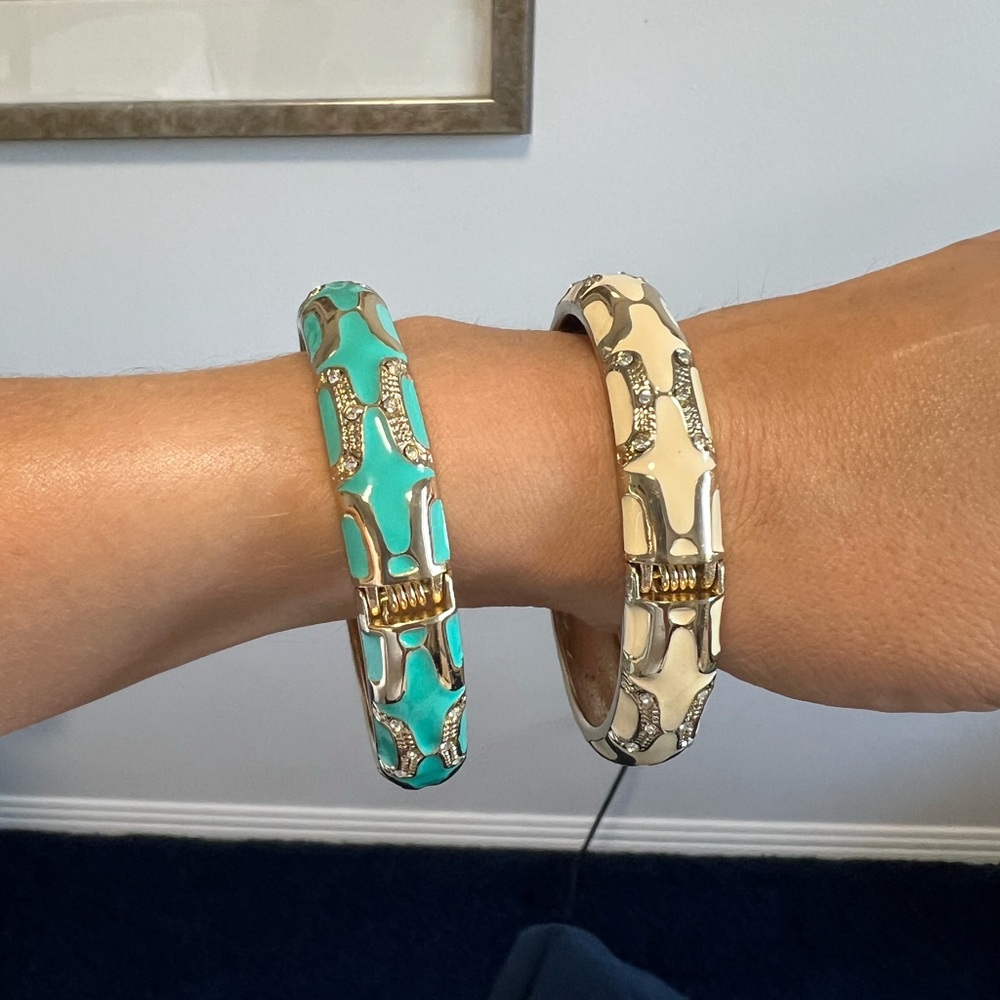 Bracelets - Picture 3 of 4
